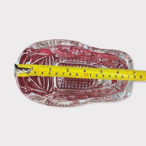 VINTAGE/COLLECTIBLE Avon Glass Santa Sleigh Christmas candy dish - Picture 3 of 6